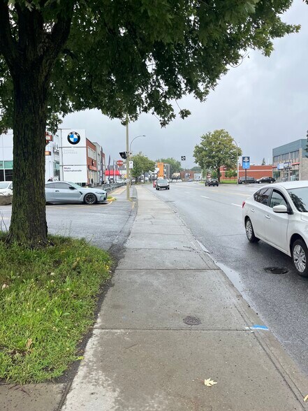 More Photos Of 6705 Rue Saint-Jacques, Montréal Light Distribution For Lease