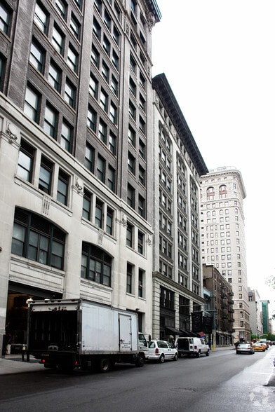 More Photos Of 3-7 W 22nd St, New York Office For Sale