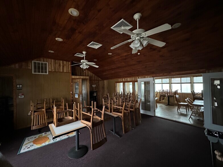 More Photos Of 102 Delaware Ave, Fortescue Restaurant For Sale