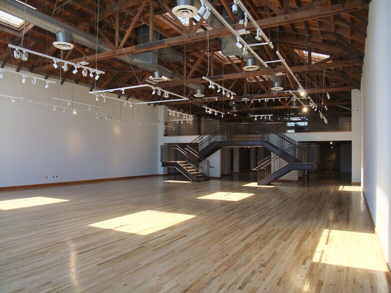 More Photos Of 1228 3rd Street Promenade, Santa Monica Storefront For Lease