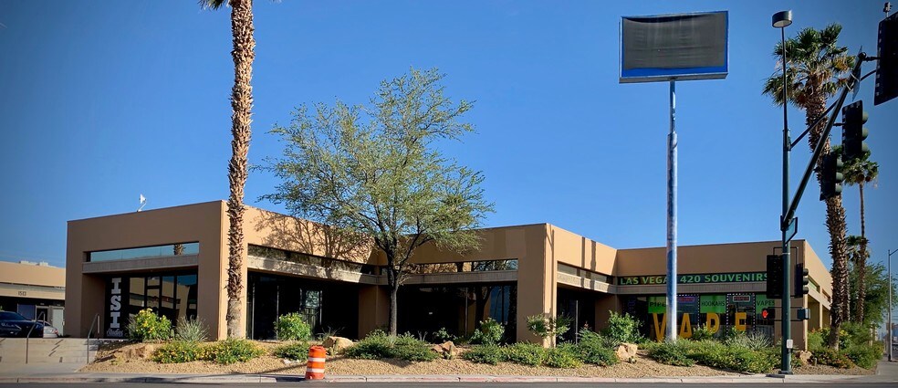 More Photos Of 1501-1549 W Oakey Blvd, Las Vegas Showroom For Lease