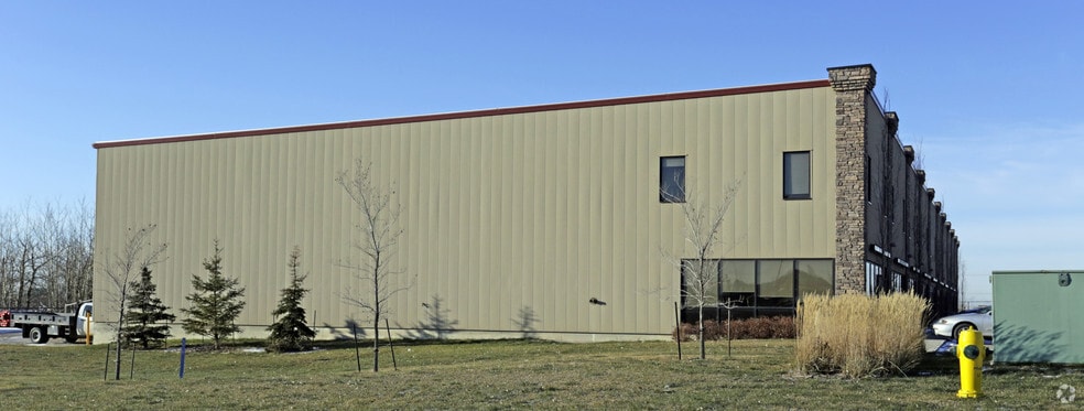 More Photos Of 8710 15th St NW, Edmonton Warehouse For Sale