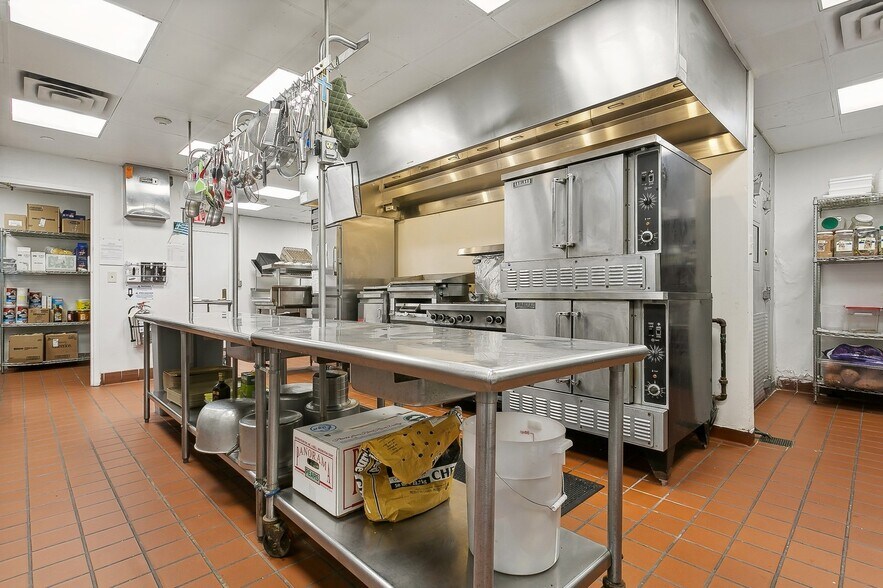 More Photos Of 3 Lehman Ter, Yonkers Congregate Senior Housing For Sale