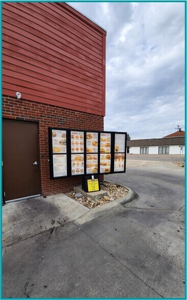 More Photos Of 130 N Broad St, Fairborn Restaurant For Sale