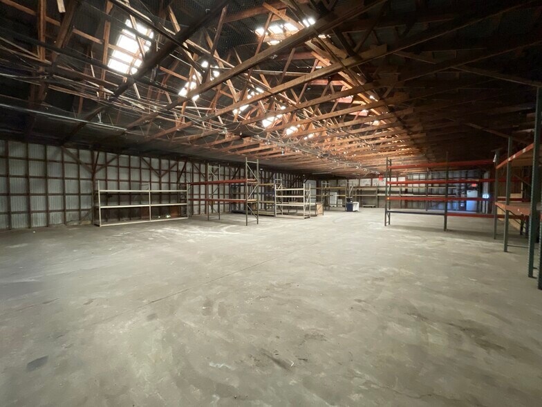 More Photos Of 66 State St, North Haven Garden Center For Sale