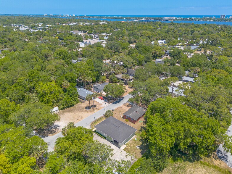 More Photos Of 300 Washington Pl, Ormond Beach Warehouse For Sale