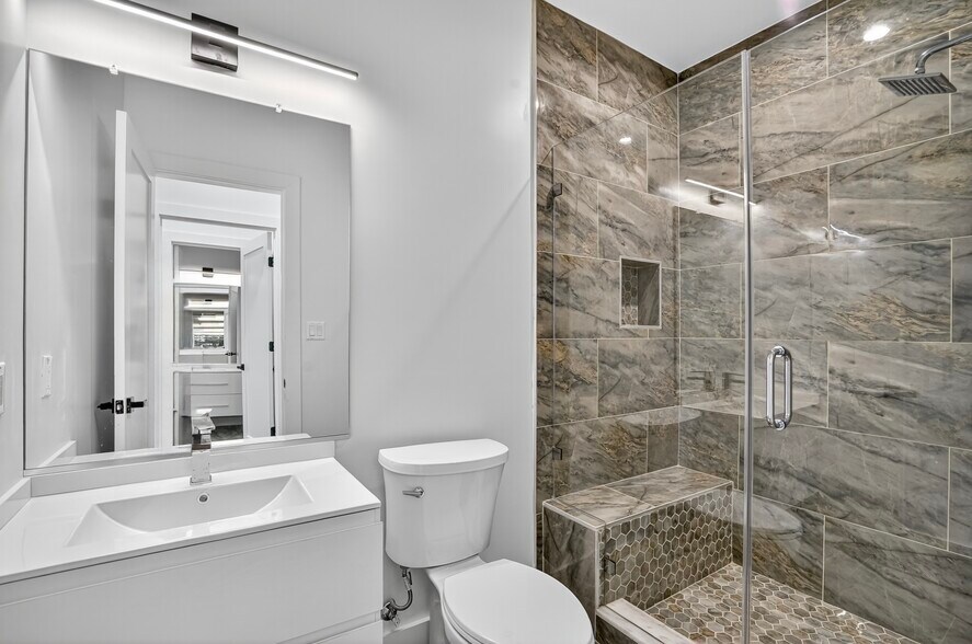 More Photos Of 7321 Georgia Ave NW, Washington Veterinarian Kennel For Sale