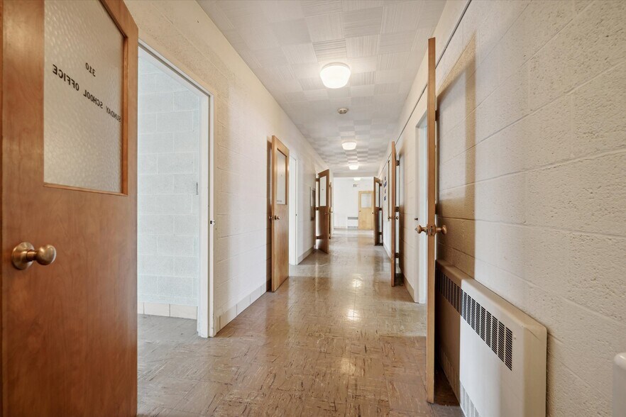 More Photos Of 725 Navarre Ave, Toledo Religious Facility For Sale