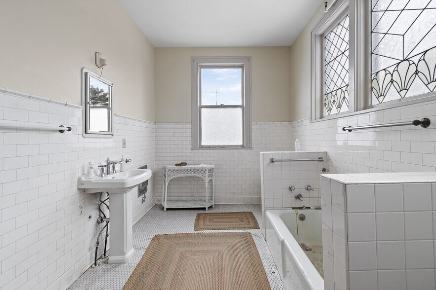 More Photos Of 1435 Market Ave N, Canton Office Residential For Sale