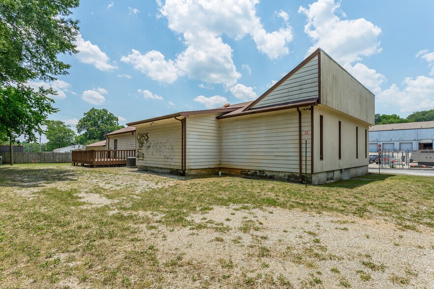 More Photos Of 4808 Hixson Pike, Hixson Office For Sale