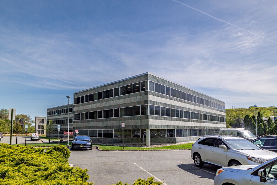 More Photos Of 2740 State Route 10 W, Parsippany Office For Lease