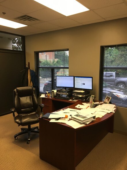 More Photos Of 1634 White Cir, Marietta Light Distribution For Sale