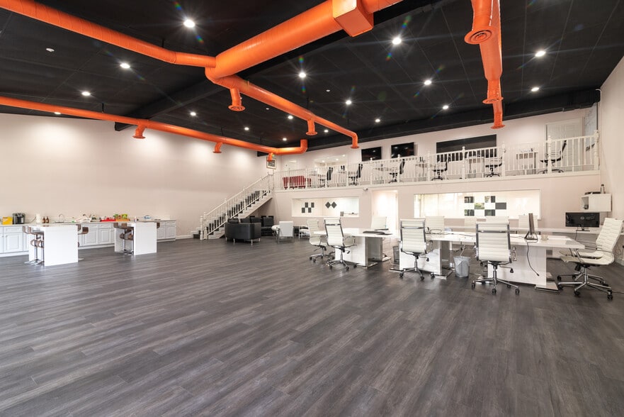 More Photos Of 1921 Carnegie Ave, Santa Ana Industrial For Lease