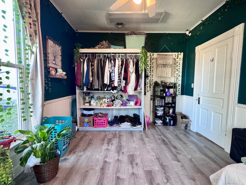 More Photos Of 1415 4th St, Fulton Storefront Retail Residential For Sale