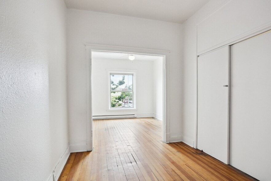 More Photos Of 76 Broadway, Denver Storefront Retail Office For Lease