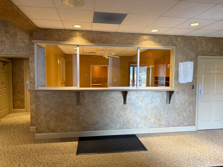 More Photos Of 3701 Perkiomen Ave, Reading Medical For Sale