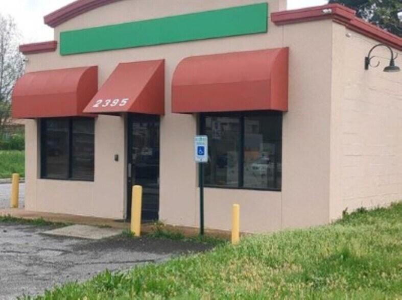 Primary Photo Of 2389 Park Ave, Memphis Flex For Sale