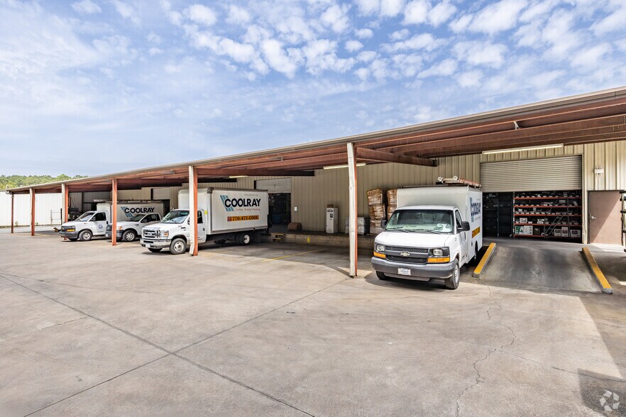 More Photos Of 1595 Commercial Ct, Jonesboro Warehouse For Sale