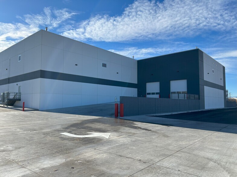 More Photos Of 1350 W 62nd Ave, Denver Warehouse For Lease