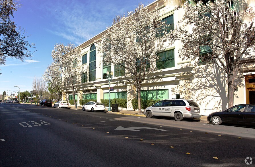 More Photos Of 1991 Broadway St, Redwood City Office For Lease