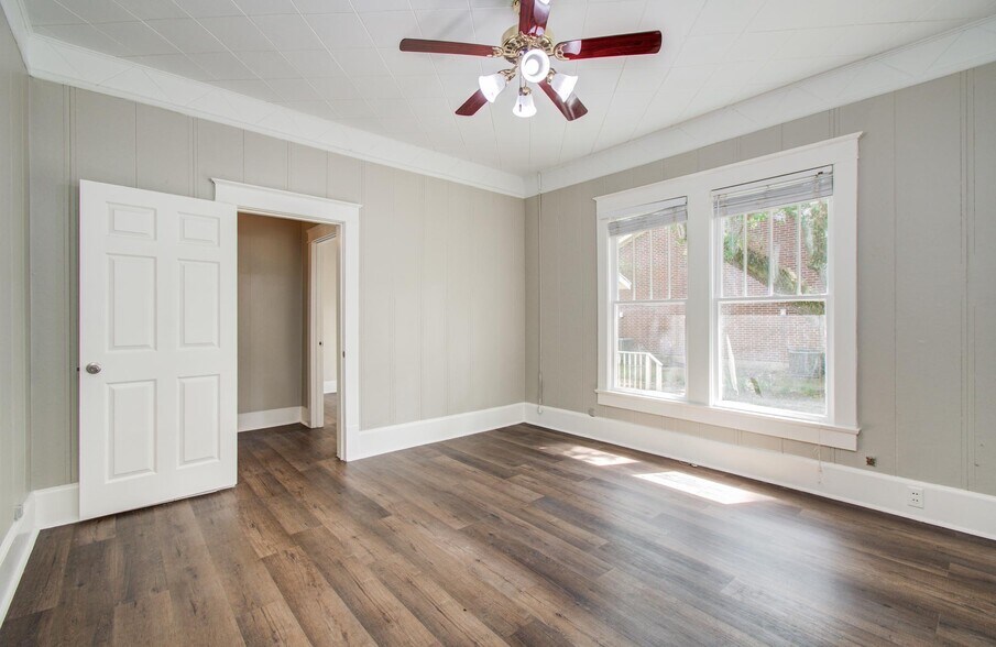 More Photos Of , League City Office For Sale