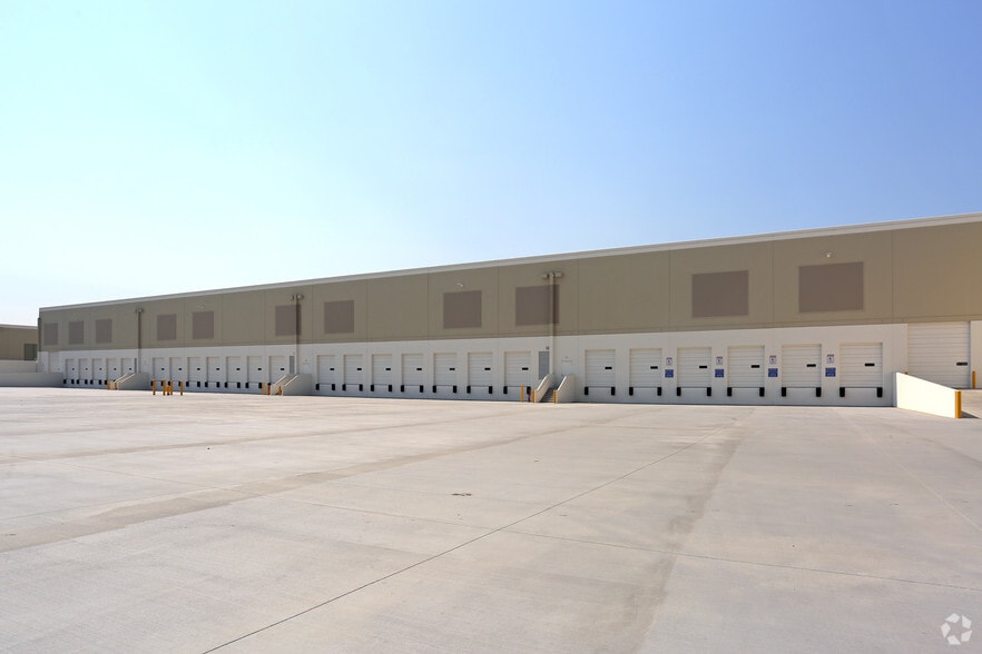 More Photos Of 4187 Temple City Blvd, El Monte Warehouse For Lease