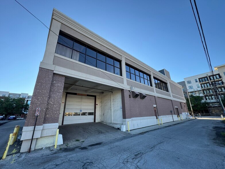 More Photos Of 500-502 N Capitol Ave, Indianapolis Loft Creative Space For Lease