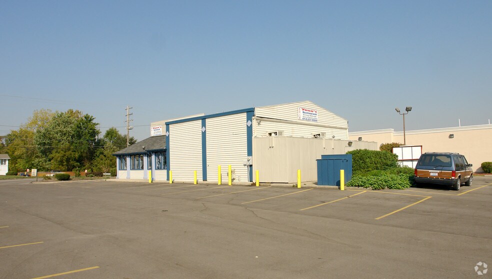 More Photos Of 5720 Cleveland Ave, Columbus Freestanding For Lease