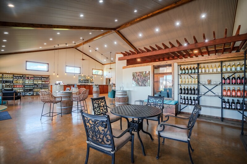 More Photos Of 316 E Wallace St, San Saba General Retail For Sale