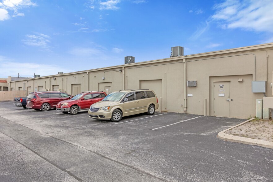 More Photos Of 615-645 Herndon Ave, Orlando Office For Lease