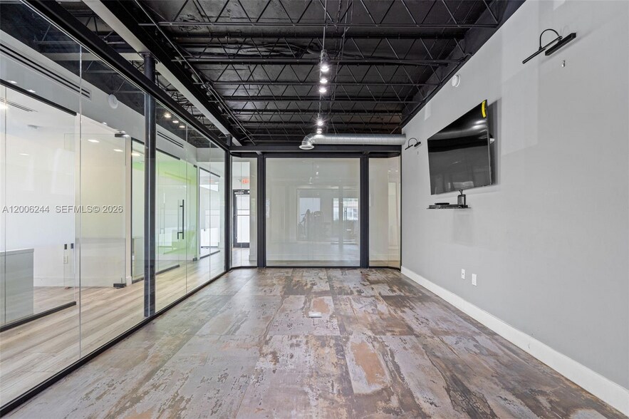 More Photos Of 4885 NW 7th Ave, Miami Office For Sale