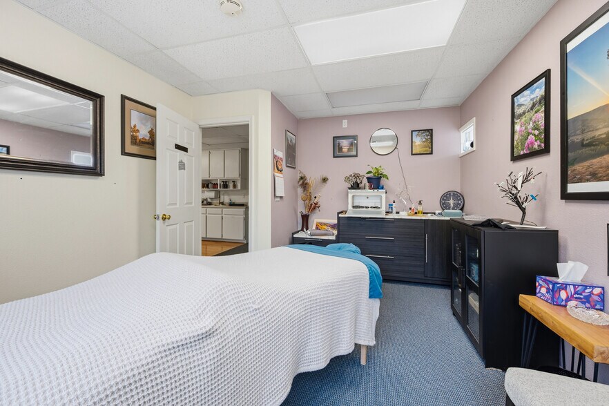 More Photos Of 1097 E Main St, Grass Valley Office For Sale