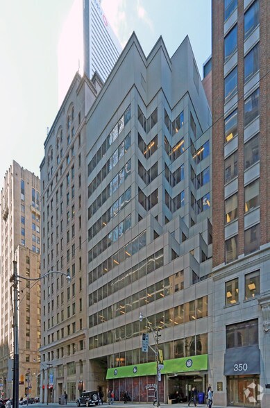 More Photos Of 330 Bay St, Toronto Office For Lease