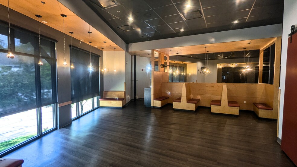 More Photos Of 1285 S College Mall Rd, Bloomington Storefront For Lease