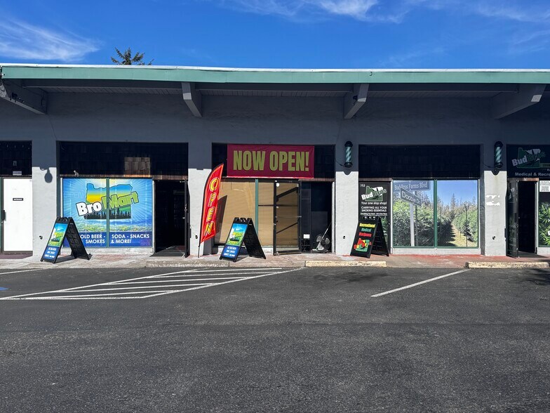 More Photos Of 1240 Chetco Ave, Brookings General Retail For Sale