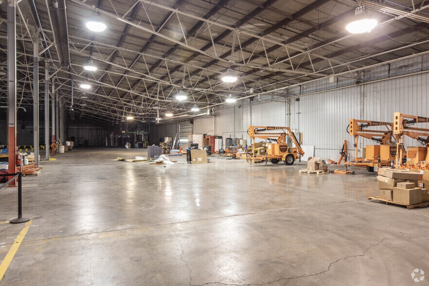 More Photos Of 210 13th St, Malta Manufacturing For Lease