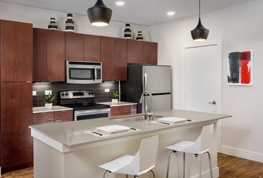 More Photos Of 423 Blue Star, San Antonio Apartments For Lease