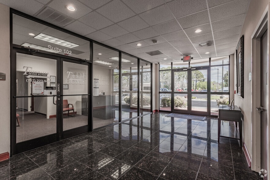 More Photos Of 11719-B Jefferson Ave, Newport News Unknown For Lease