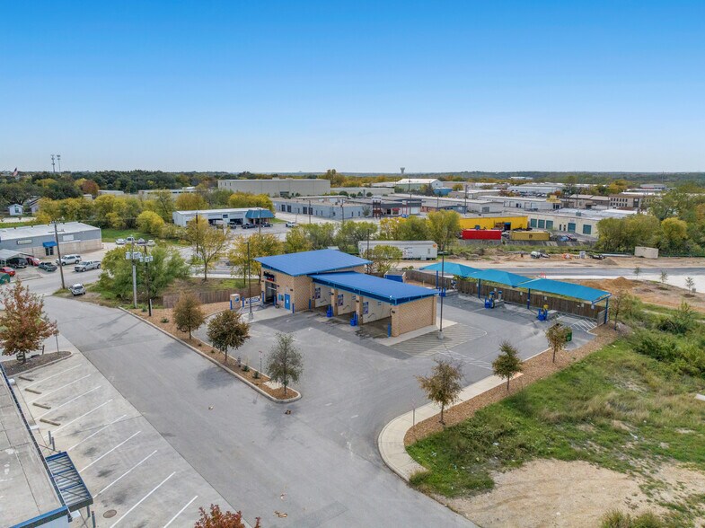 More Photos Of 7535 Bandera Rd, San Antonio Carwash For Sale