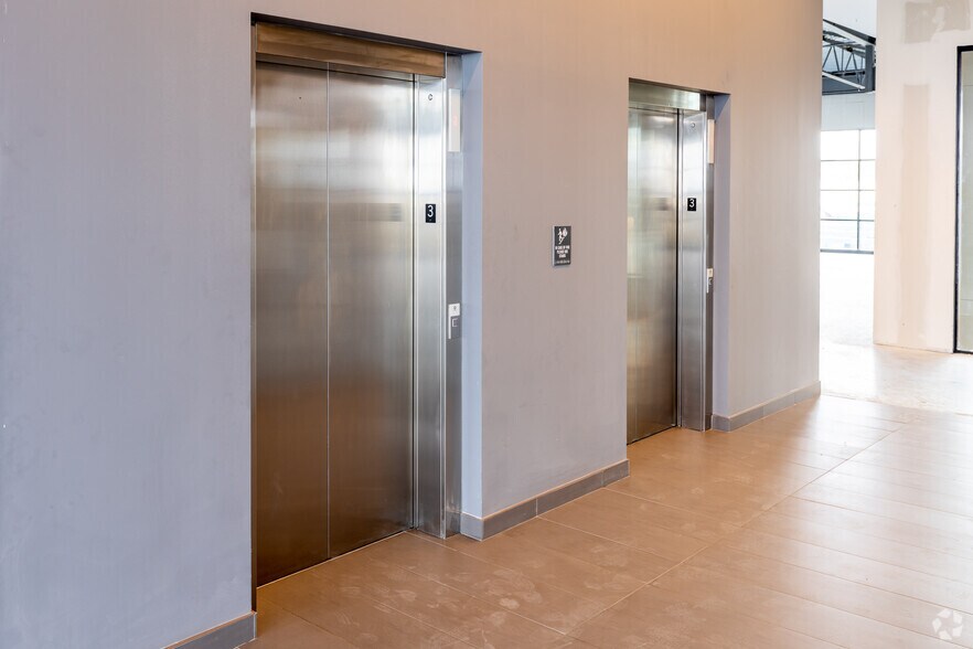 More Photos Of 3601 S Congress Ave, Austin Office For Lease