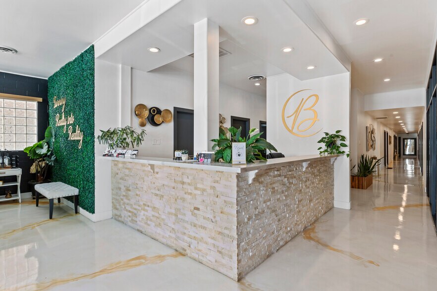 More Photos Of 823 15th St, Modesto Office For Sale