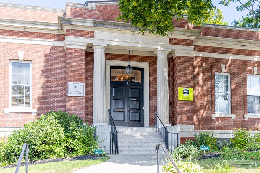More Photos Of 14 Main St, Hingham Office Residential For Lease