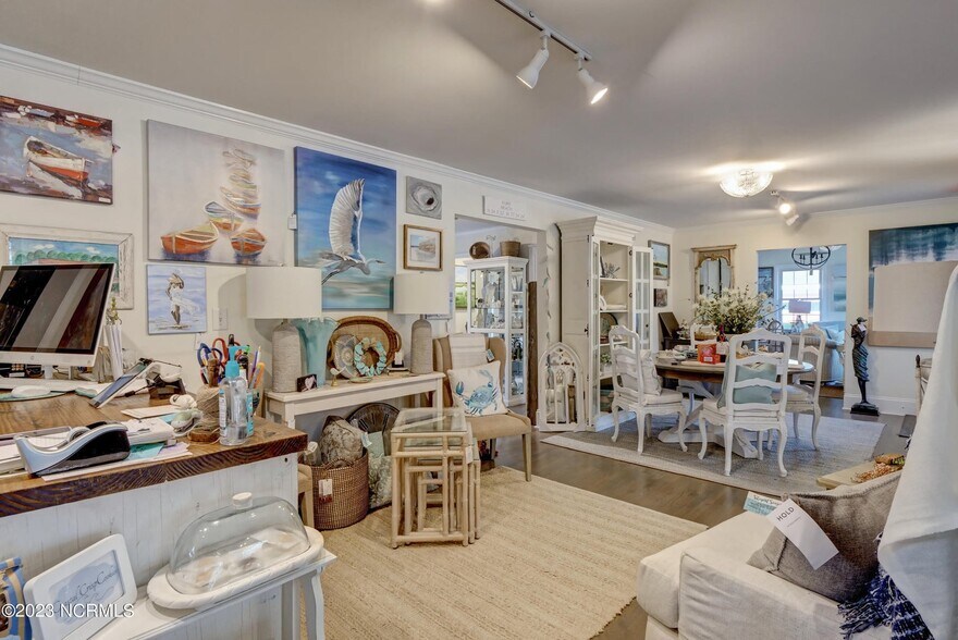 More Photos Of 5018 Oleander Dr, Wilmington Office Residential For Sale