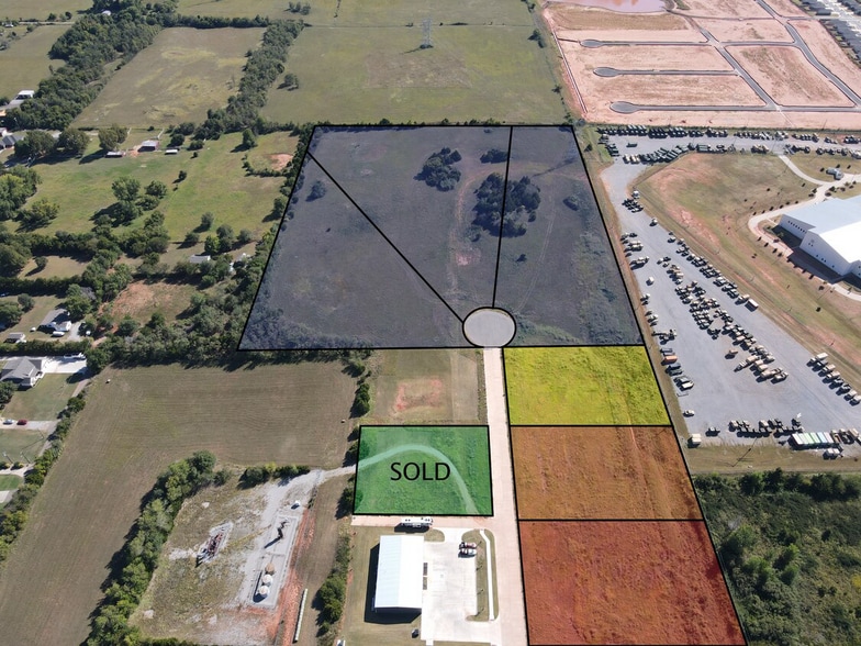 Primary Photo Of S Symes Ln & HWY 152, Mustang Land For Sale