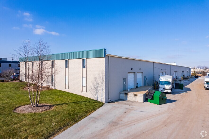 More Photos Of 16300-16350 W Glendale Dr, New Berlin Industrial For Sale