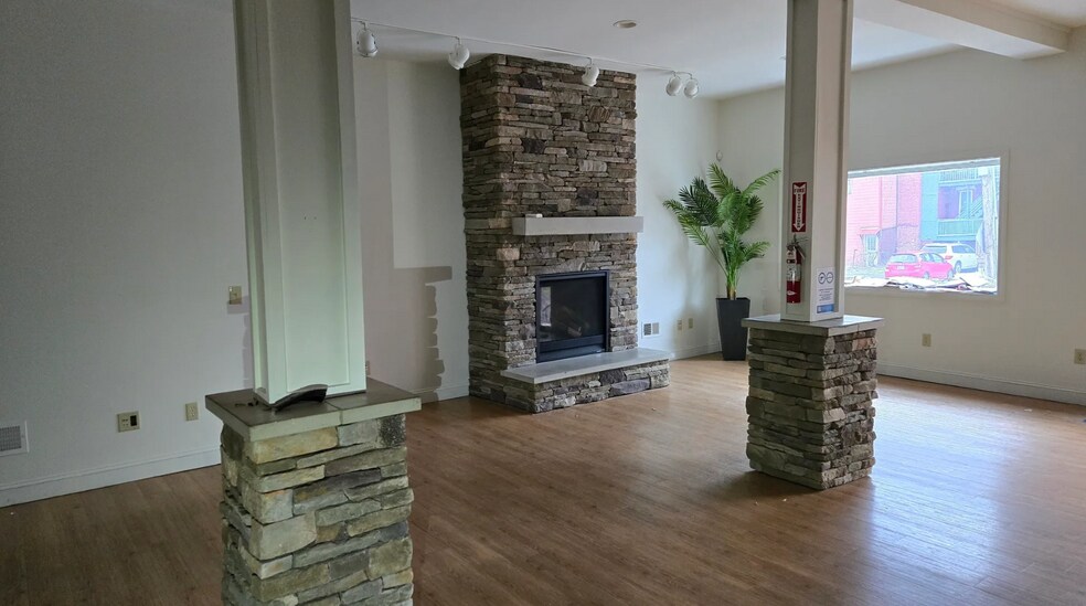 More Photos Of 444 Washington St, Rensselaer Warehouse For Sale