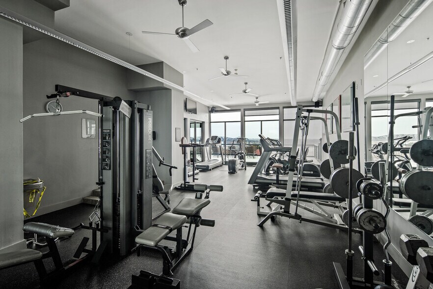 More Photos Of 505 Tennessee St, Memphis Apartments For Sale