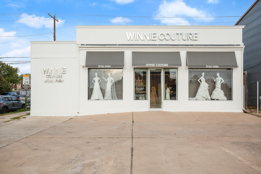 More Photos Of 7700 N Lamar Blvd, Austin Storefront Retail Office For Sale