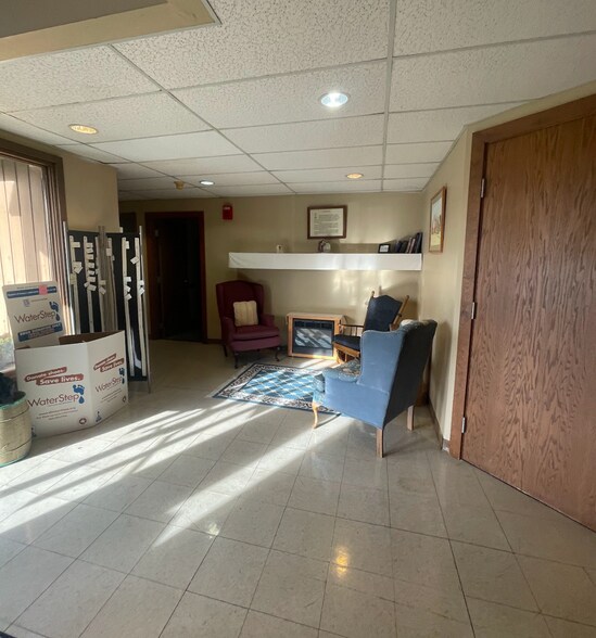 More Photos Of 14001 Shelbyville Rd, Louisville Specialty For Sale