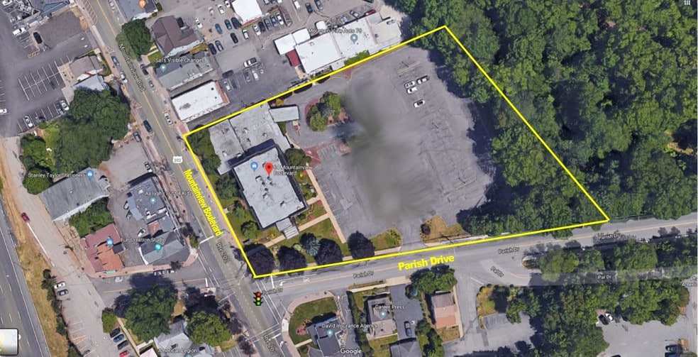 More Photos Of 64 Mountainview Blvd, Wayne Medical For Lease